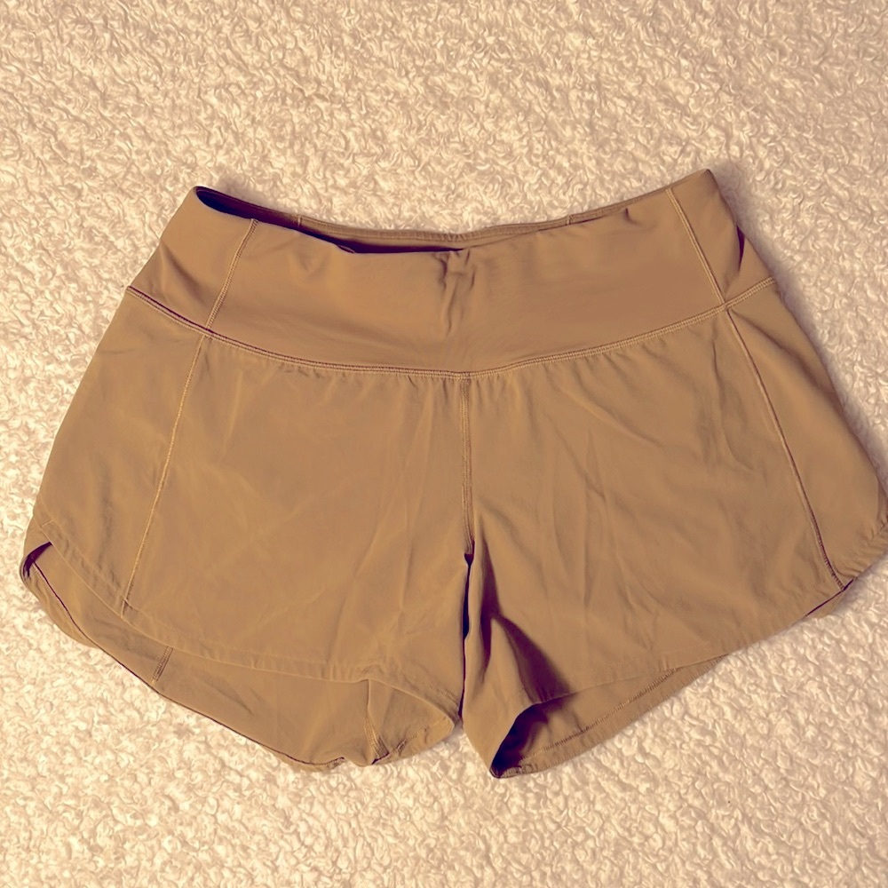 Lululemon size 6 speed ups, 4” inseam